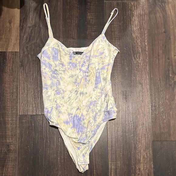 Zara Tie-Dye Bodysuit in Purple and Cream - Picture 1 of 1